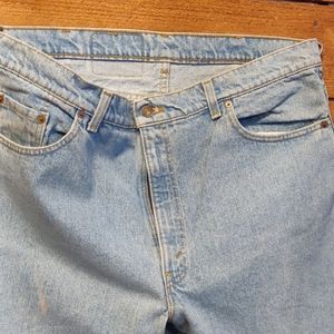 Levis 550